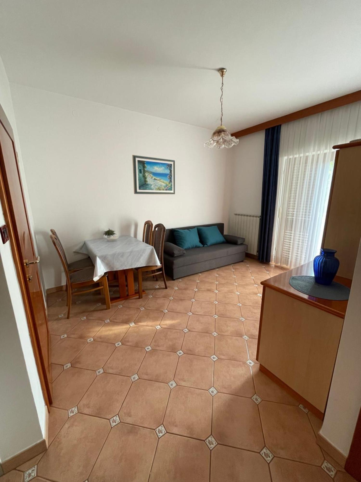 Apartments Villa Mirjam Porec Exterior photo